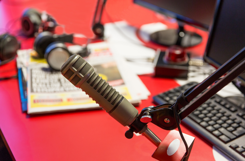 Mikrofon i en radiostudio